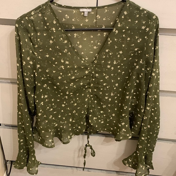 Floral Top - Picture 1 of 4